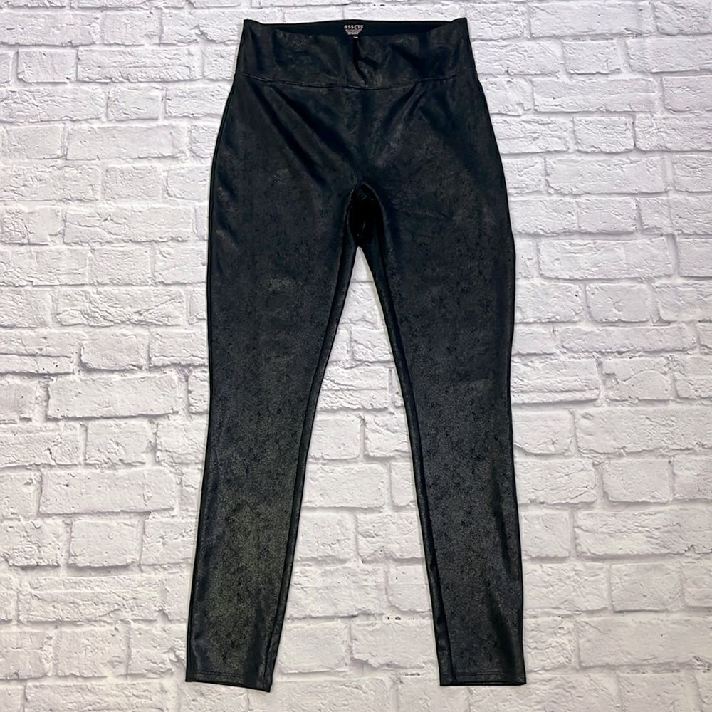 Assets by Spanx black faux leather legging